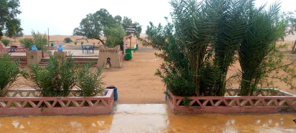 Les Pyramides Hotel Merzouga Exterior foto